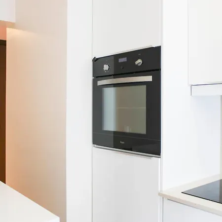 Pretty And Spacious Love Nest In The 3rd Appartement