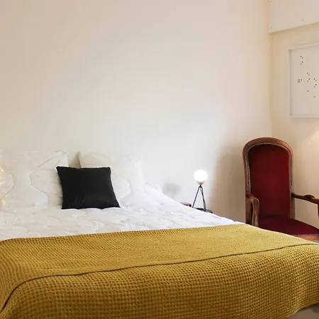 Pretty And Spacious Love Nest In The 3rd Appartement *